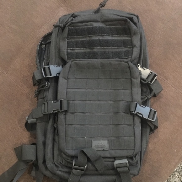 Red Rock Outdoor Backpack/Tactical w/Molle - Picture 1 of 3